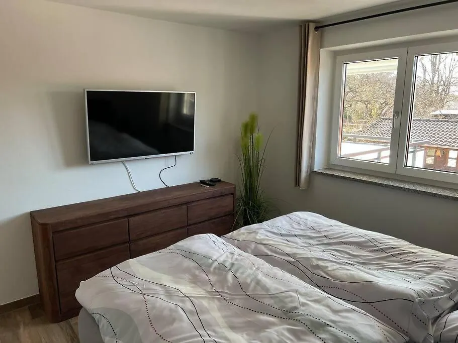 Gemuetliche Wohnung Mit Grosser Terrasse 브룩뮐 아파트